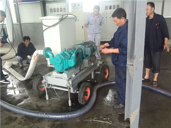 羅德銷(xiāo)售工程師現(xiàn)場(chǎng)服務(wù)(三) 羅德銷(xiāo)售工程師現(xiàn)場(chǎng)服務(wù)(三)