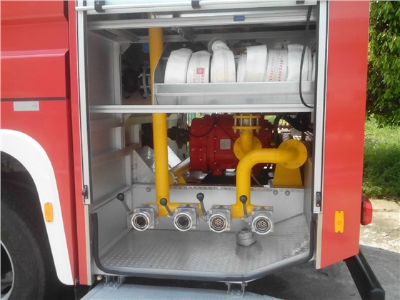消防泡沫車(chē) 消防泡沫車(chē)