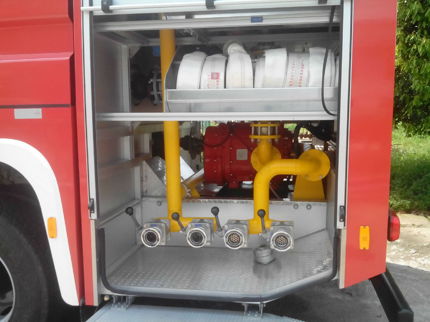 消防泡沫液轉(zhuǎn)子泵正面 消防泡沫液轉(zhuǎn)子泵正面