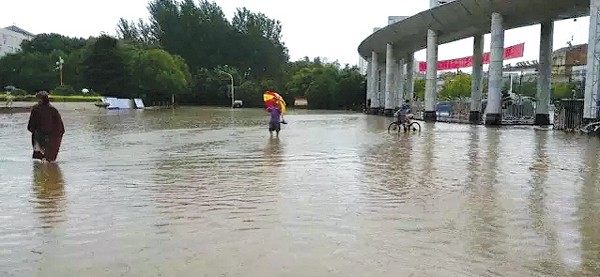 山東大暴雨，羅德移動泵車隨時待命