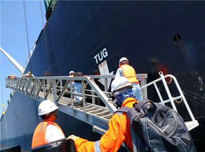 卸車(chē)現(xiàn)現(xiàn)場(chǎng)